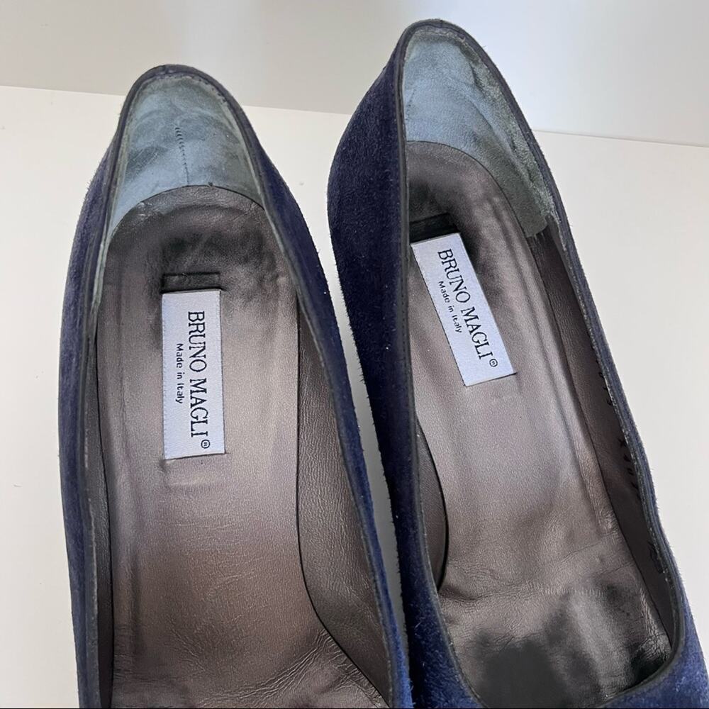 Bruno Magli Classic Suede Block Leather‎ Chunky Navy Heels Pumps - Picture 6 of 12